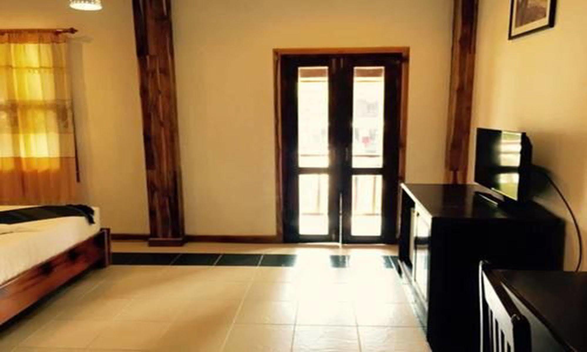 Luang Prabang Oasis Hotel Exterior foto